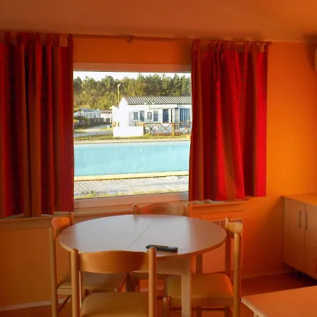 Natur Camping Bungalow T2 - 4 度假居 帕塔亚什