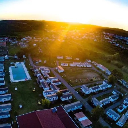 Natur Camping Bungalow T2 - 4 帕塔亚什